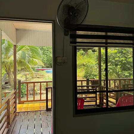 Ella'S Place Salang Tioman Kampong Ayer Batang Exterior photo