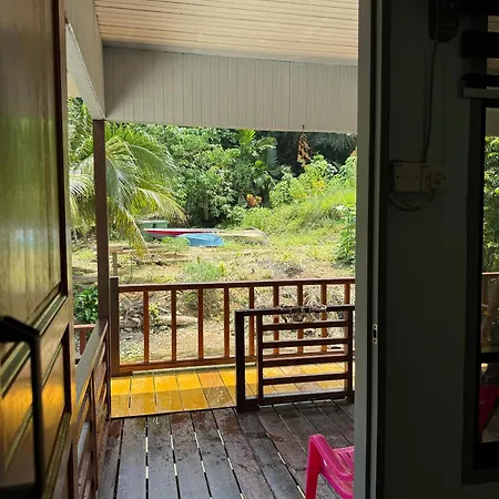 Ella'S Place Salang Tioman Kampong Ayer Batang Exterior photo