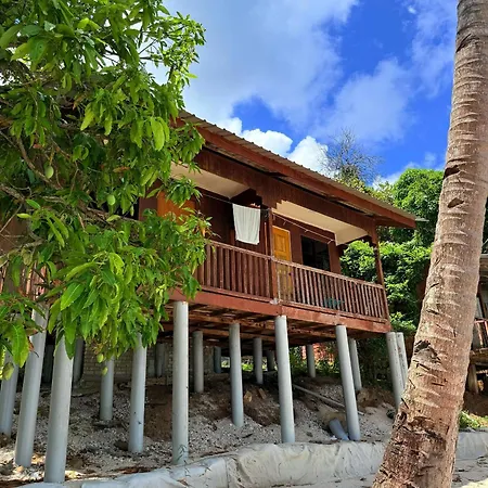 Ella'S Place Salang Tioman Kampong Ayer Batang Exterior photo