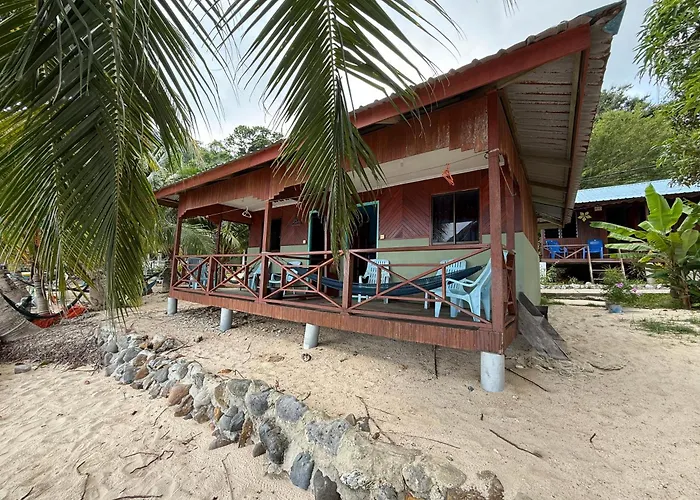Ella\'S Place Salang Tioman