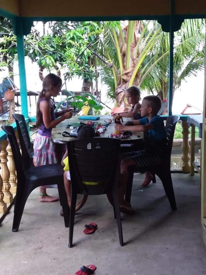 Ella's Place Salang Tioman