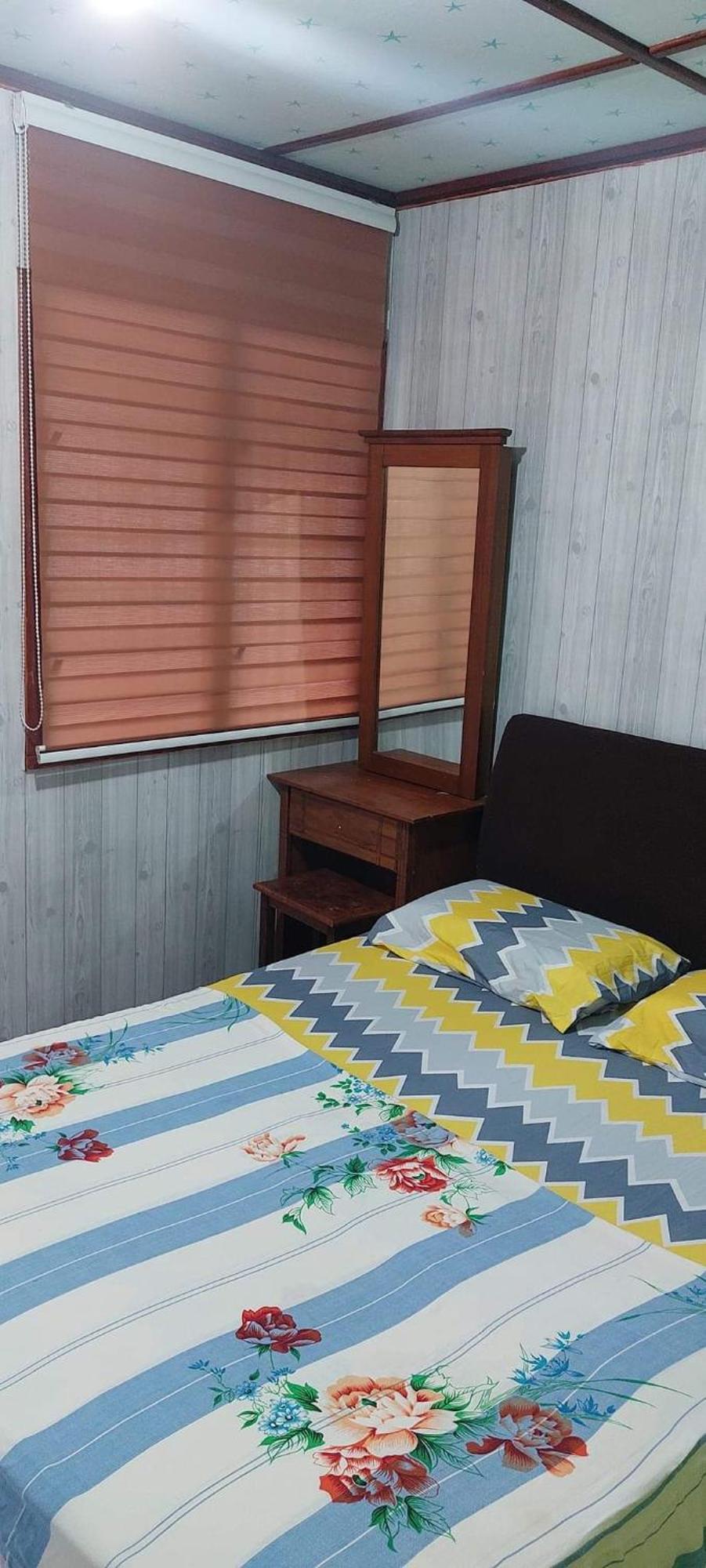 Ella's Place Salang Tioman Inn Kampong Ayer Batang