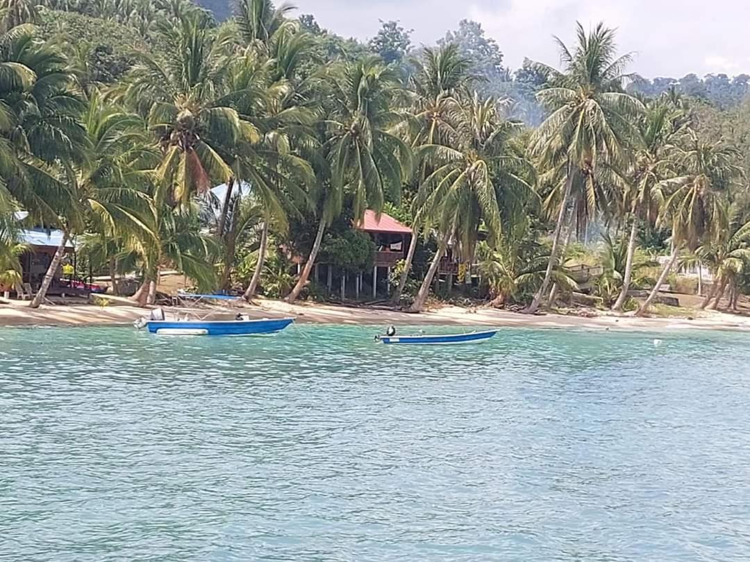 Ella's Place Salang Tioman Penginapan *