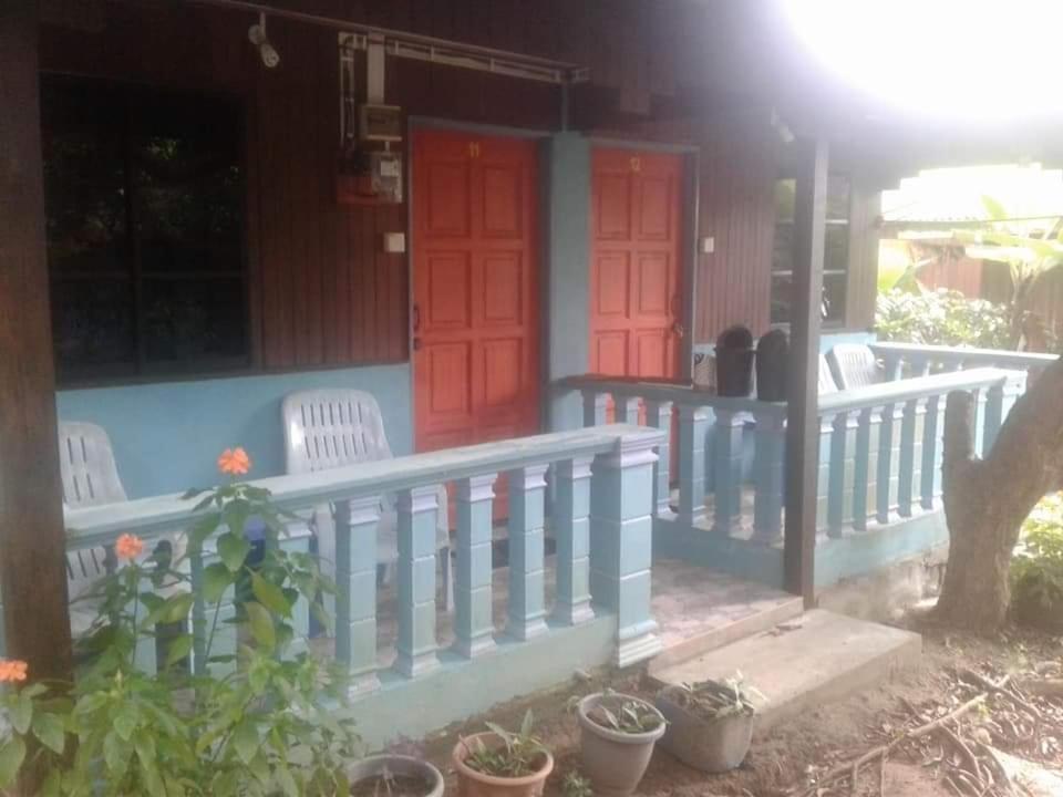 Inn Ella's Place Salang Tioman