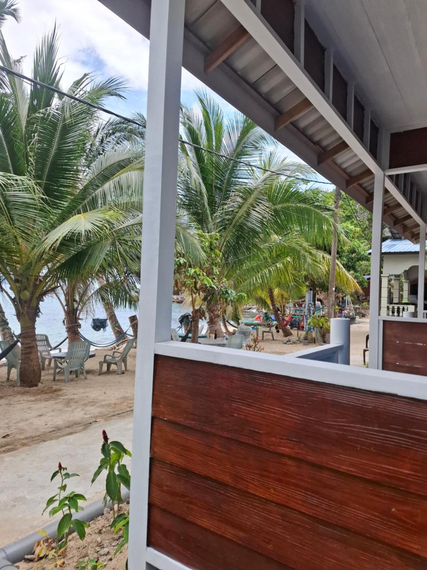 Inn Ella's Place Salang Tioman Kampong Ayer Batang