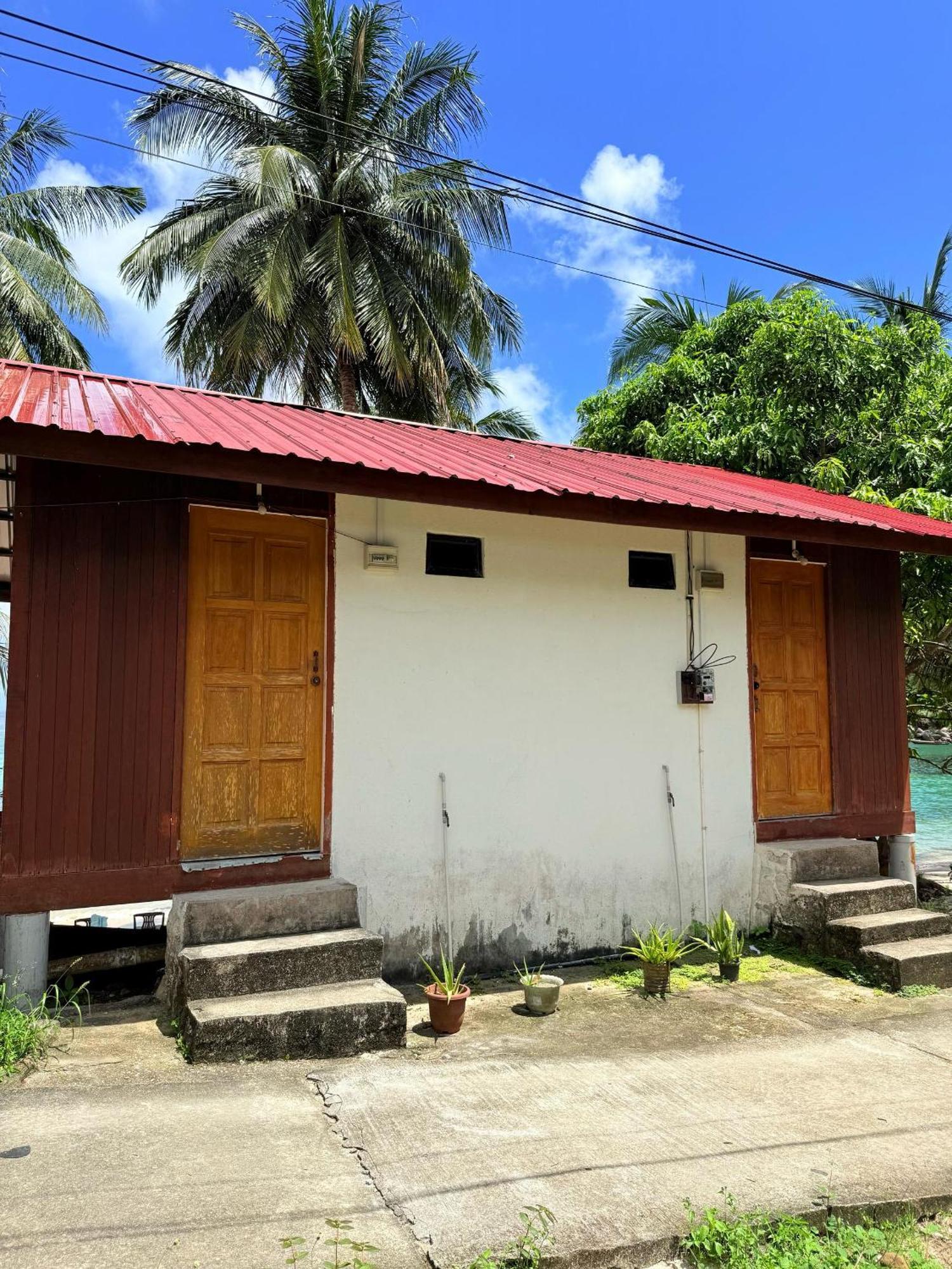 Ella's Place Salang Tioman *