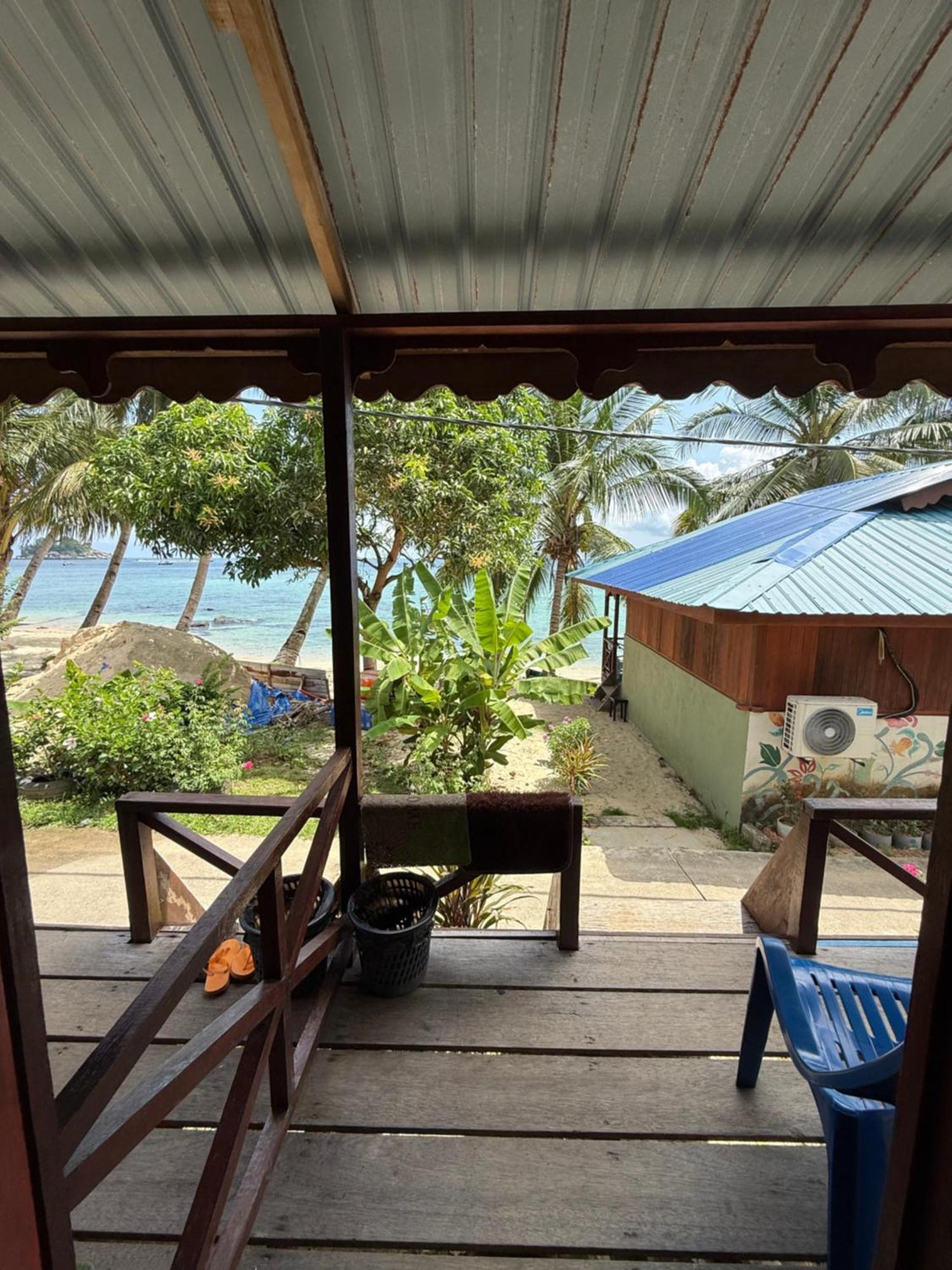 Penginapan Ella's Place Salang Tioman Kampong Ayer Batang
